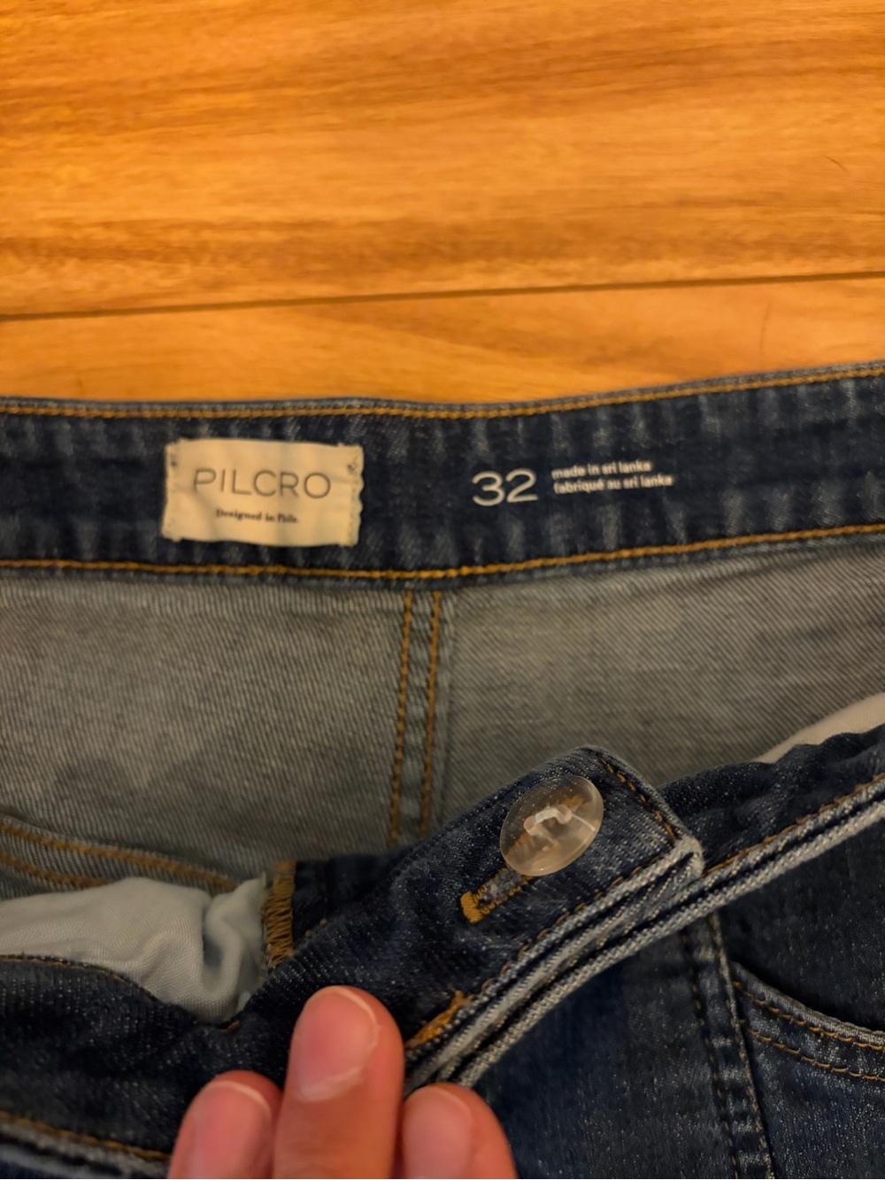 Pilcro Wide-Leg High-Rise Jeans in Medium Blue - Picture 4 of 5